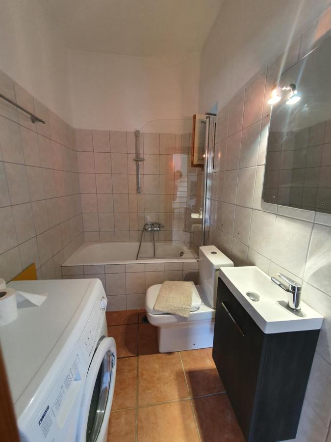 Apartamento Stoupa Mani Tower Exterior foto